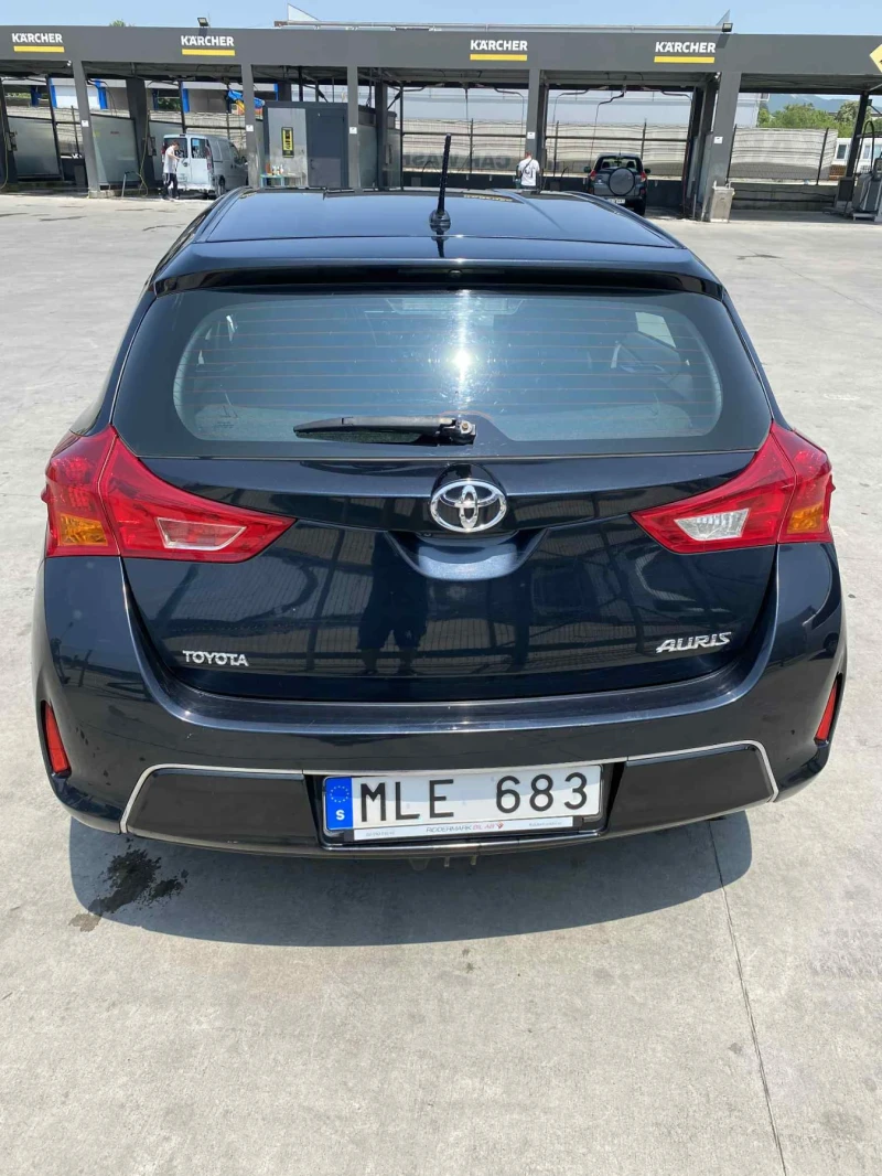 Toyota Auris, снимка 2 - Автомобили и джипове - 51295901