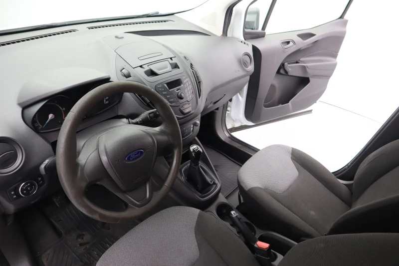 Ford Courier 1.5, снимка 7 - Автомобили и джипове - 51193244