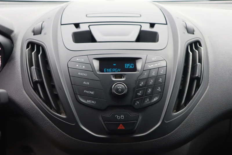 Ford Courier 1.5, снимка 13 - Автомобили и джипове - 51193244