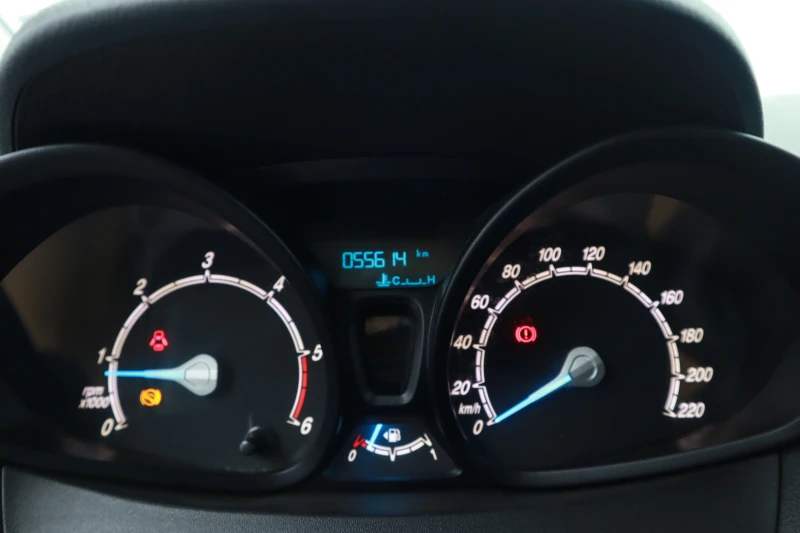 Ford Courier 1.5, снимка 12 - Автомобили и джипове - 51193244