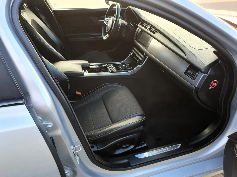 Jaguar Xf 2.0d R-Sport 4WD/240/, снимка 12 - Автомобили и джипове - 50908686