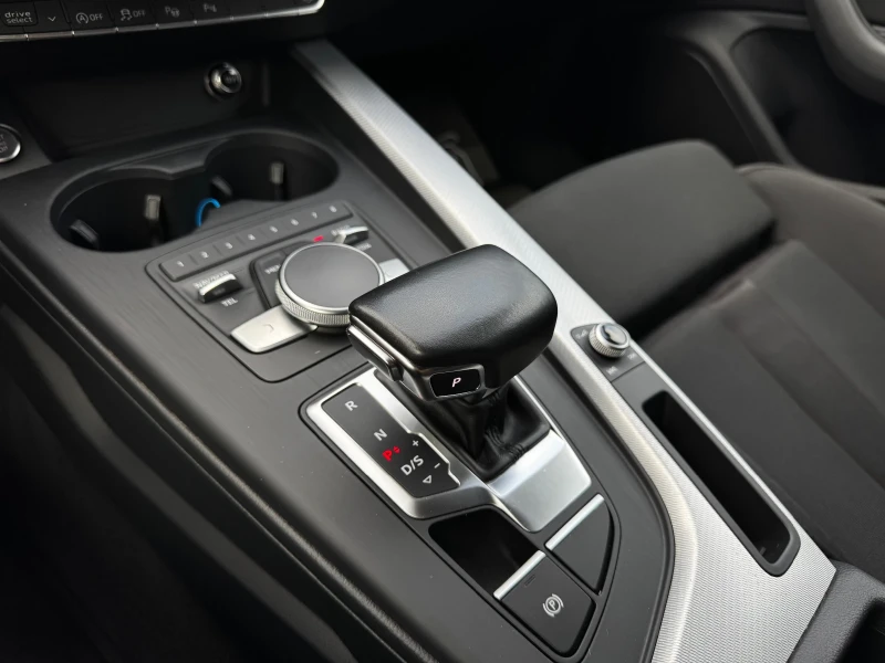 Audi A5 Sportback 2.0TFSI S-line Distronic Lane 360 Mild-H, снимка 12 - Автомобили и джипове - 51097978