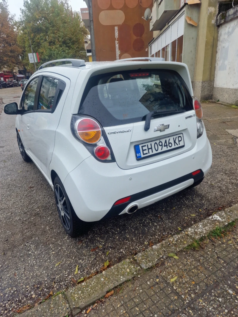 Chevrolet Spark, снимка 5 - Автомобили и джипове - 52291011
