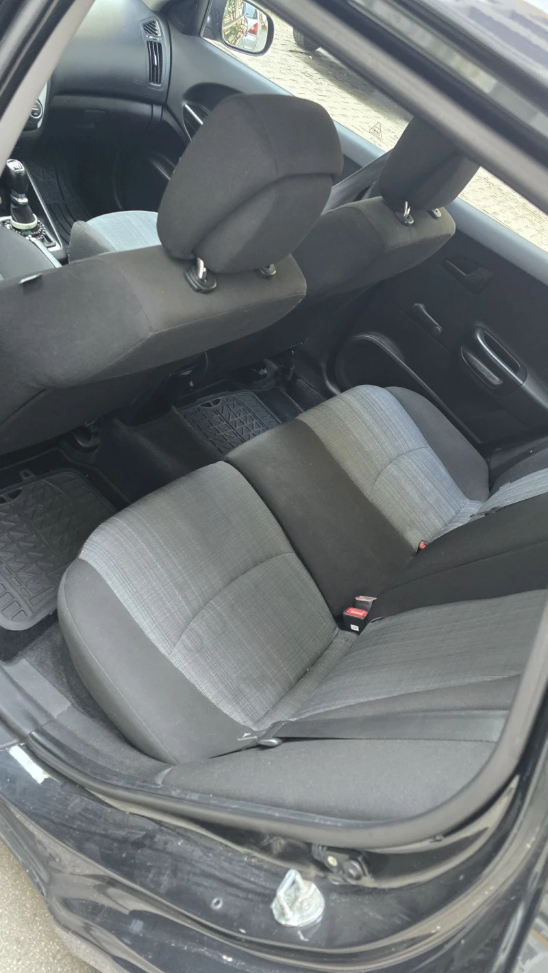 Kia Ceed 1.6 CRDI, снимка 9 - Автомобили и джипове - 53210984