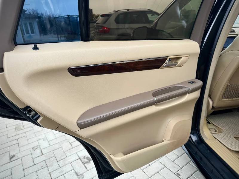 Mercedes-Benz R 320 7 места, снимка 12 - Автомобили и джипове - 53375234