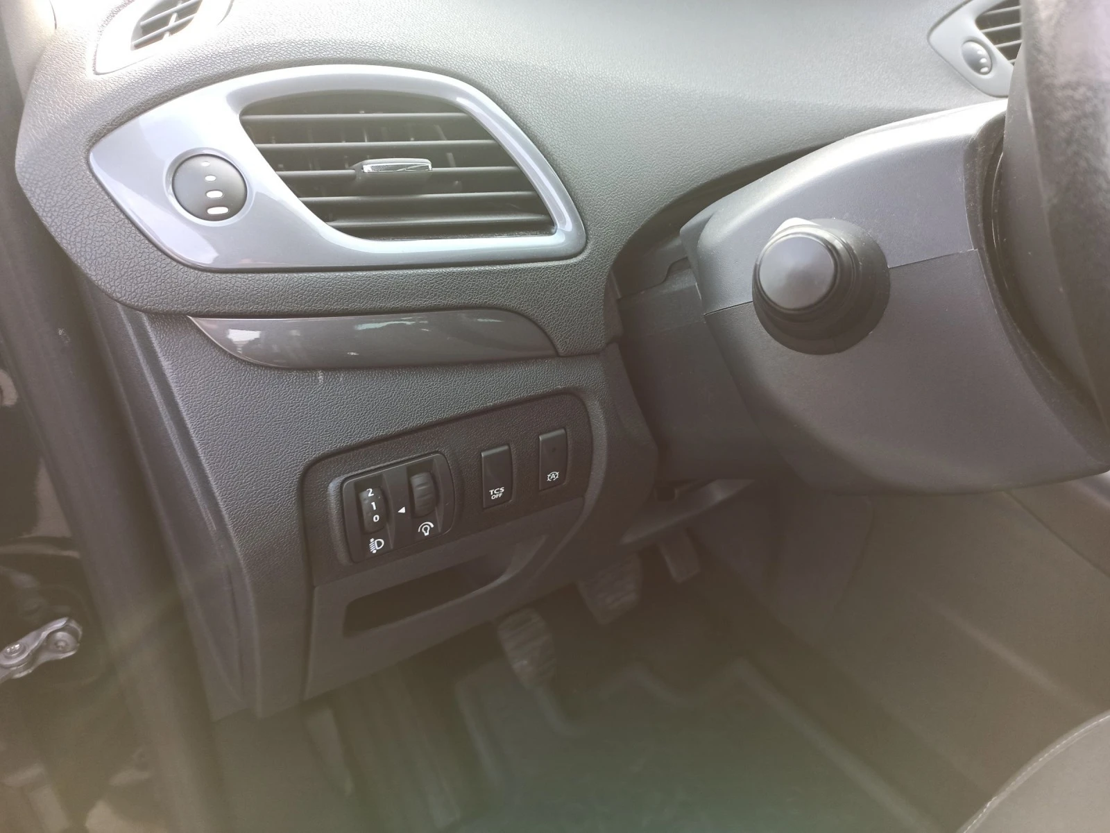 Renault Scenic 1.2I - изображение 10