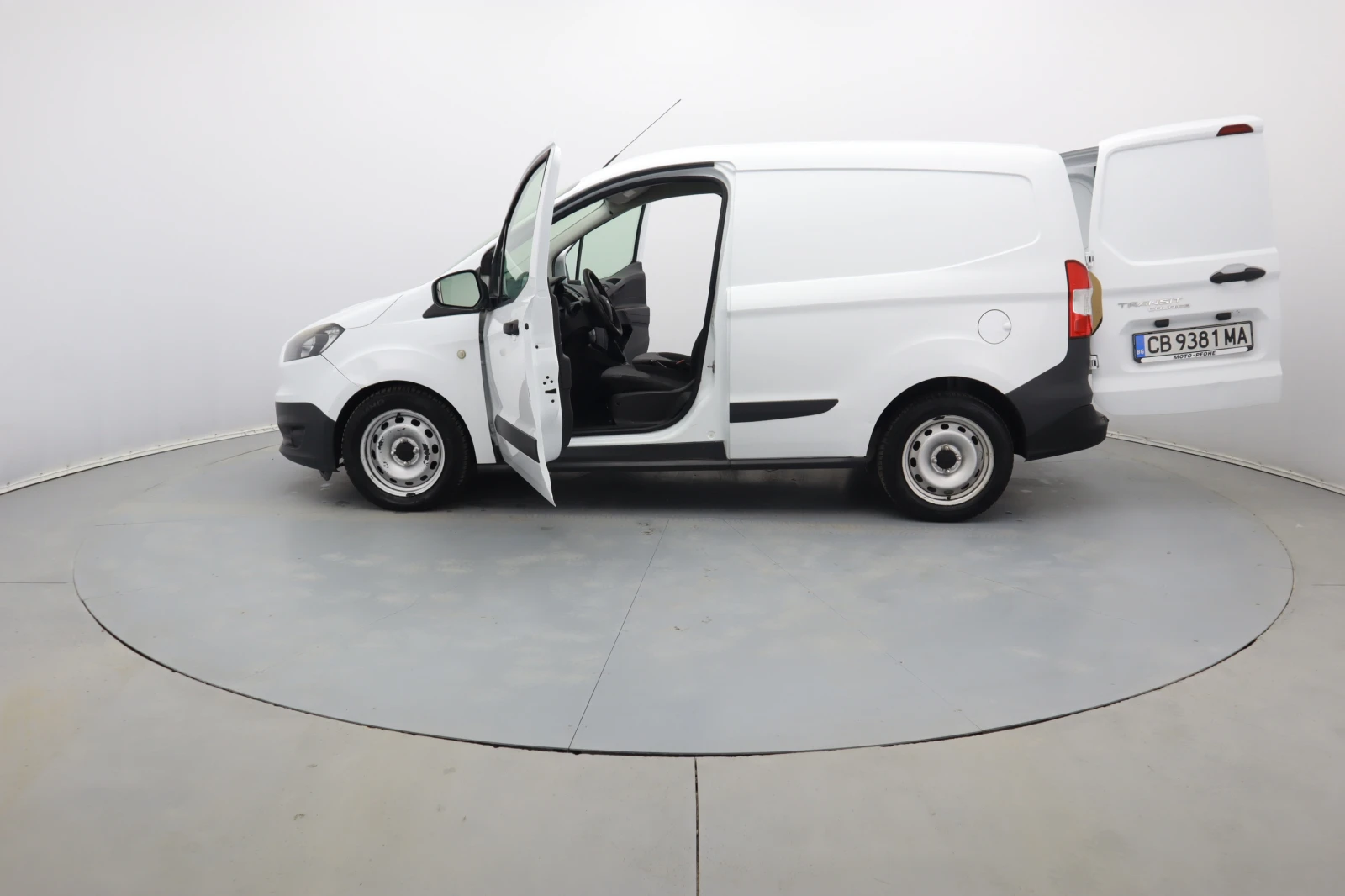 Ford Courier 1.5 - изображение 6