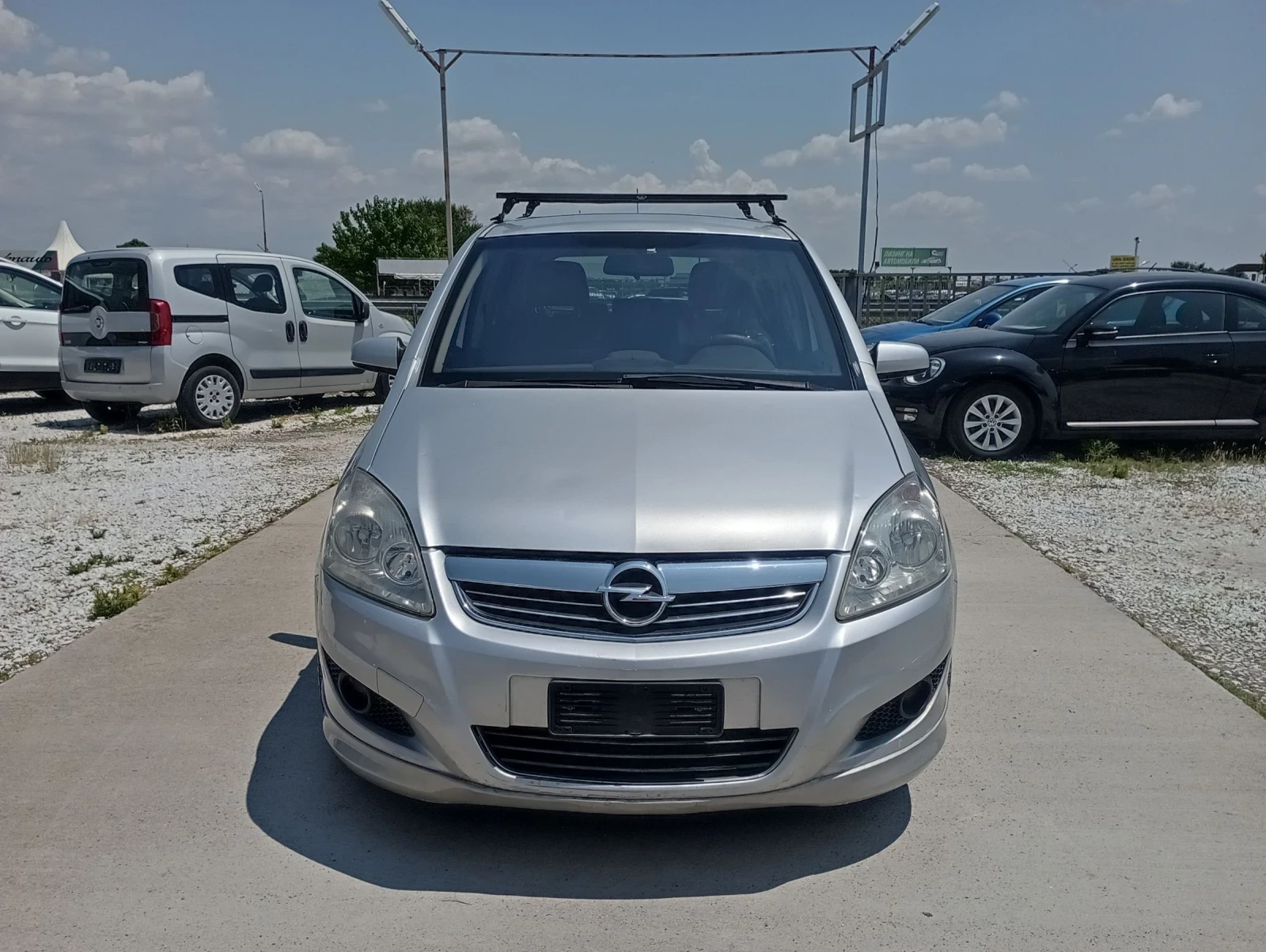 Opel Zafira 7 места, Cosmo, Италия  - изображение 2