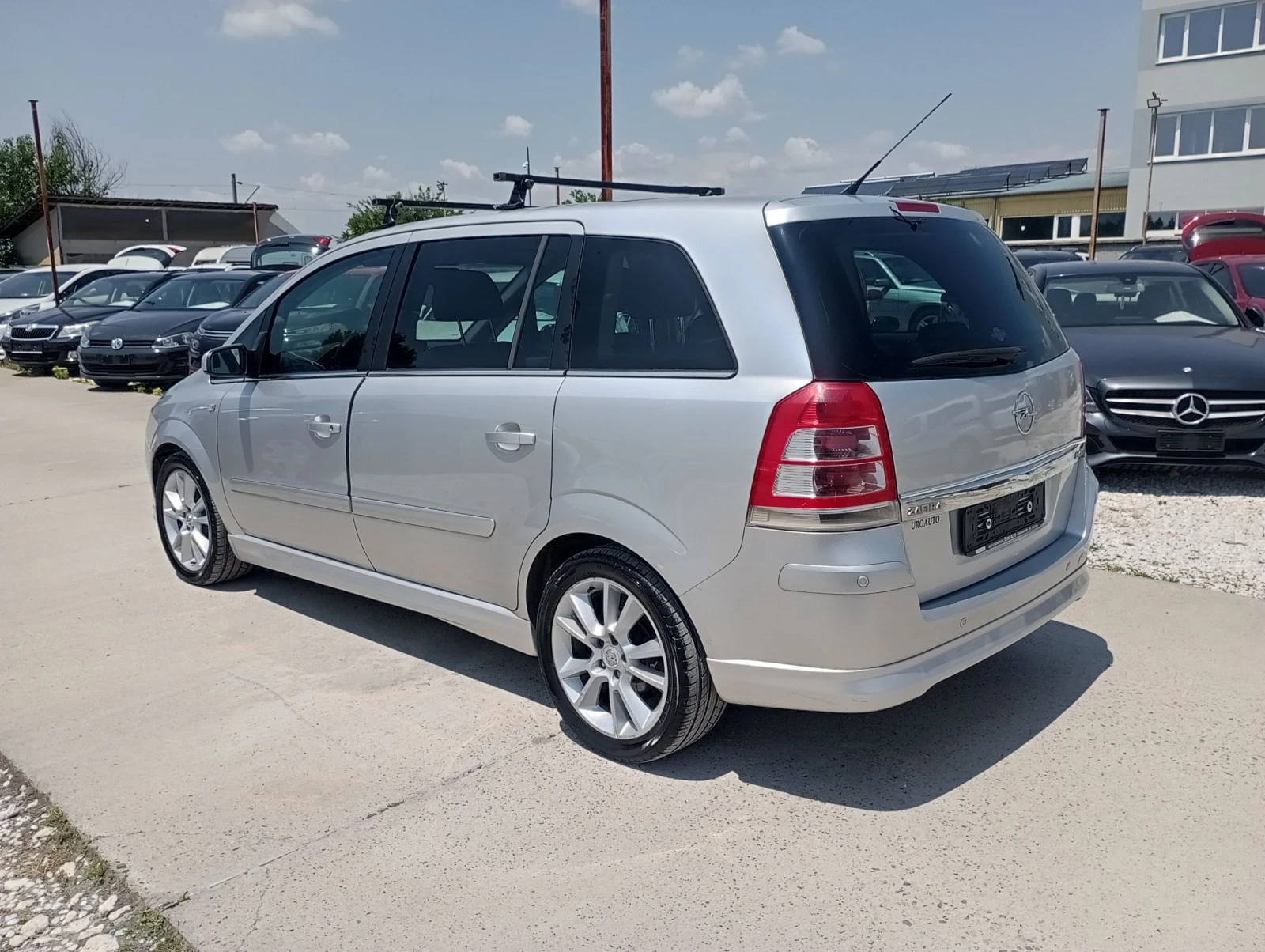 Opel Zafira 7 места, Cosmo, Италия  - изображение 6