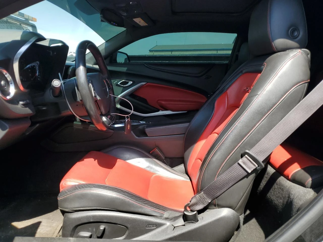 Chevrolet Camaro SS* Кожен салон* Обдухване* Камера* Keyless - изображение 7