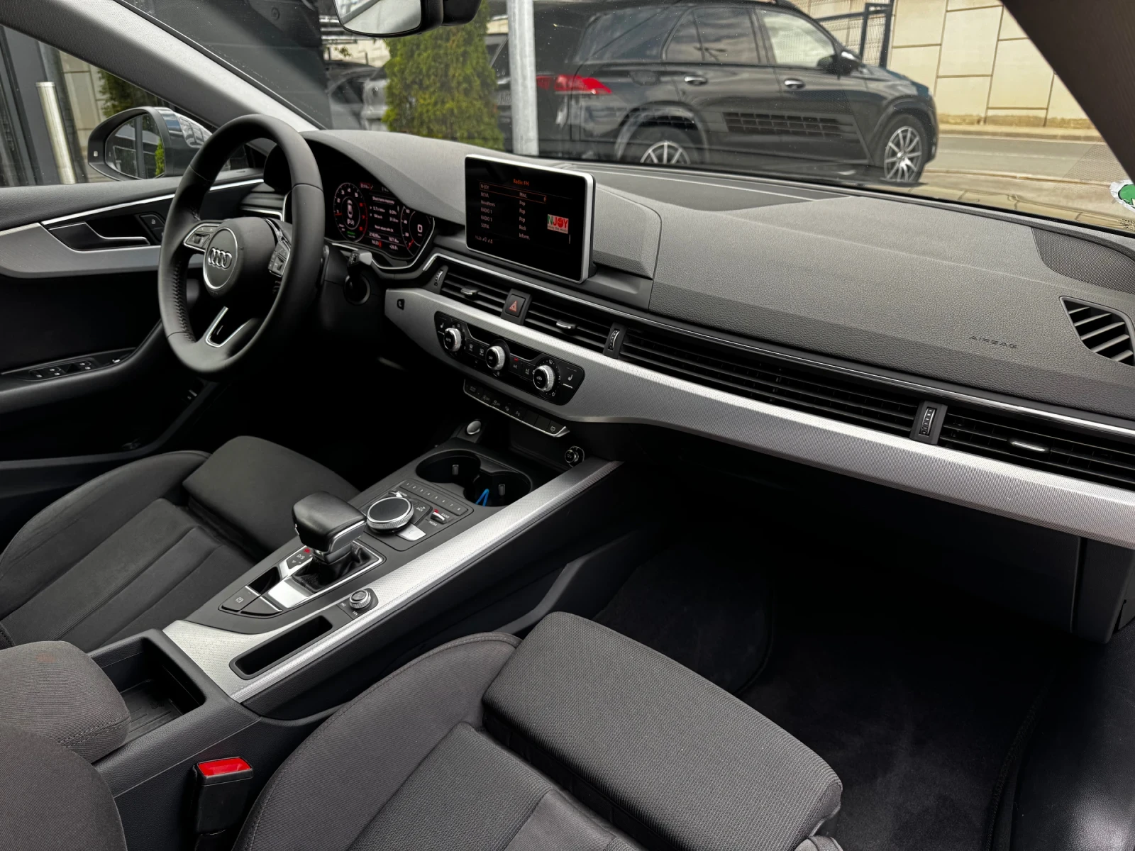 Audi A5 Sportback 2.0TFSI S-line Distronic Lane 360 Mild-H | Mobile.bg   13
