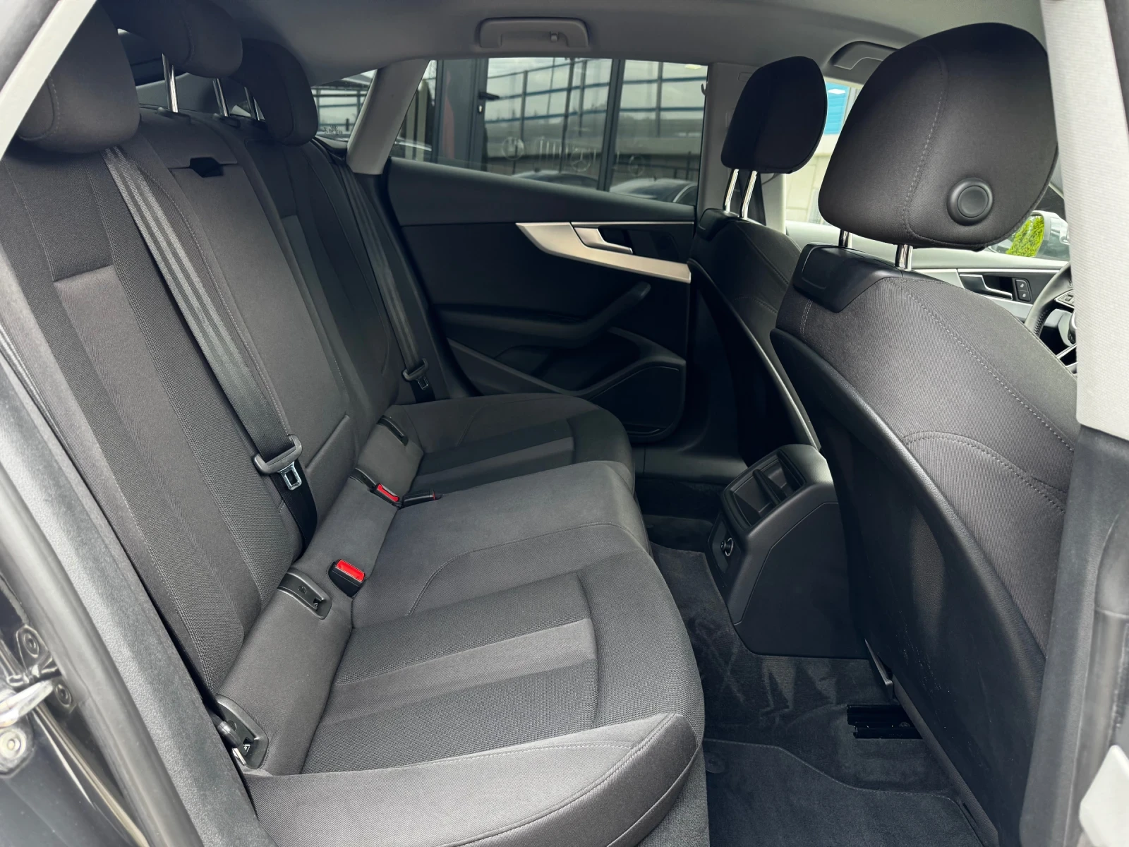 Audi A5 Sportback 2.0TFSI S-line Distronic Lane 360 Mild-H | Mobile.bg   15