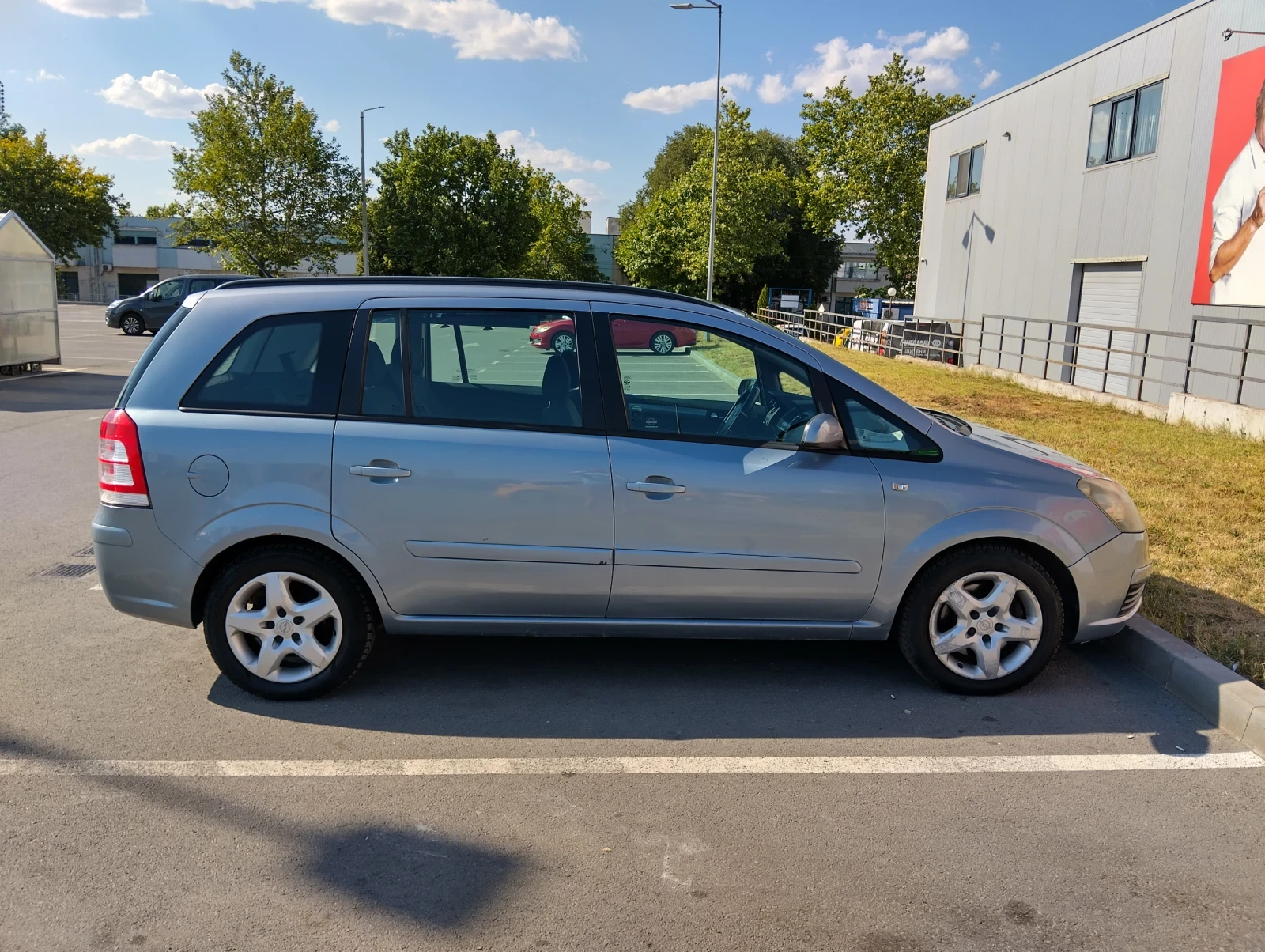Opel Zafira  - изображение 9