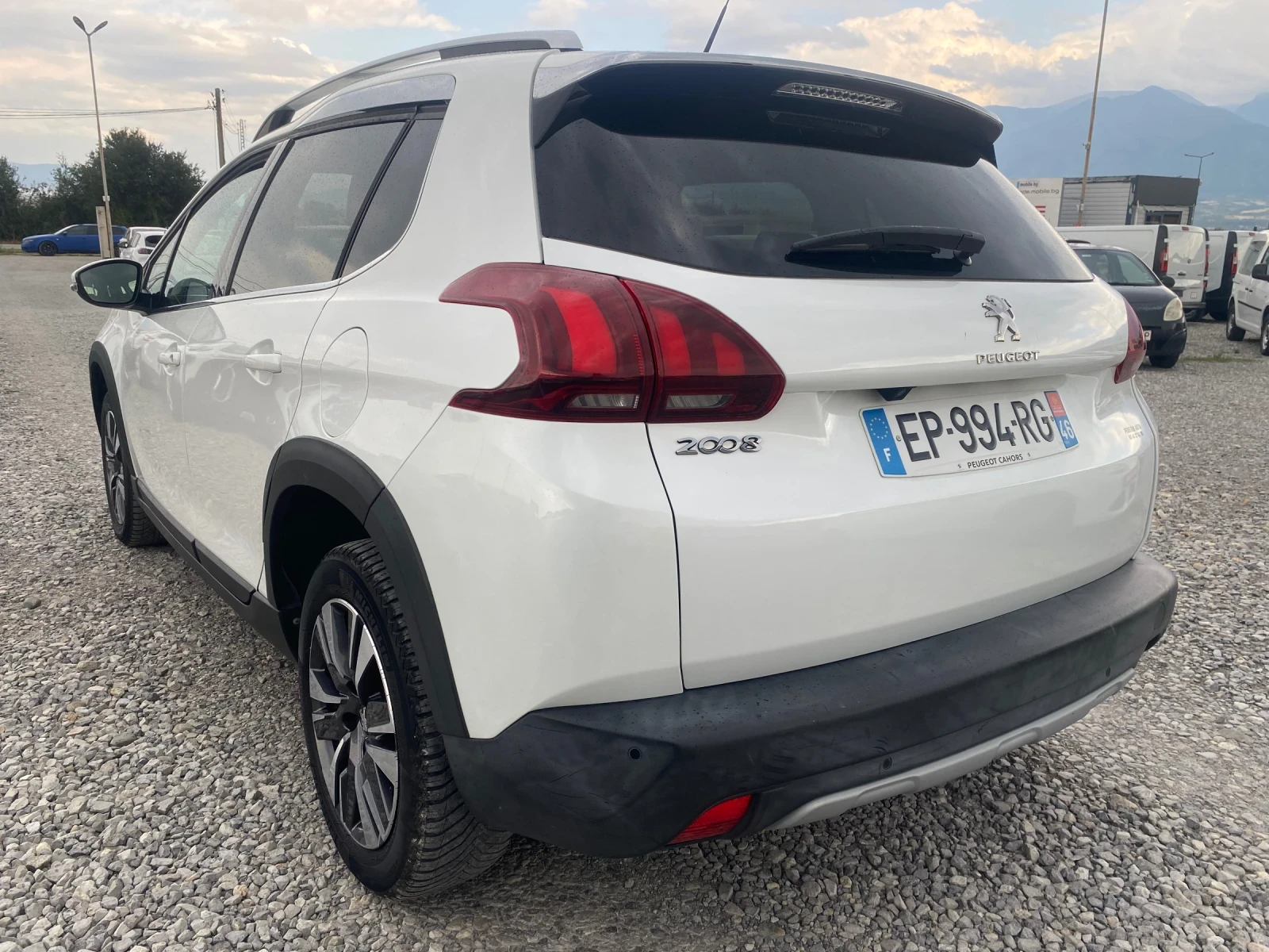 Peugeot 2008 1.6D 2017/04M 167888km Evro6B ALLURE * FACE NAVI  - изображение 2