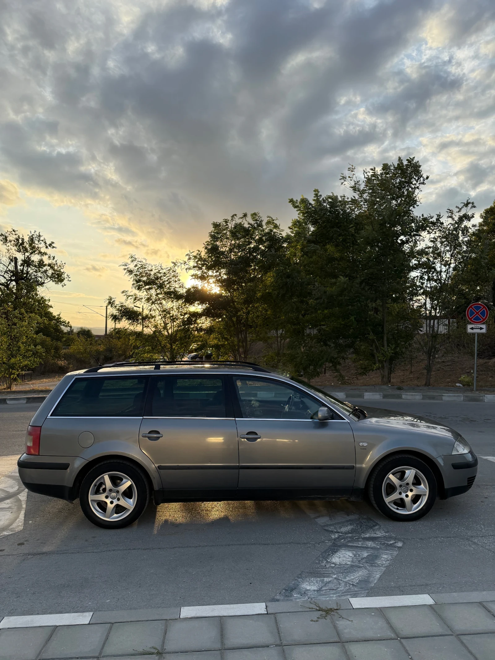 VW Passat  - изображение 6