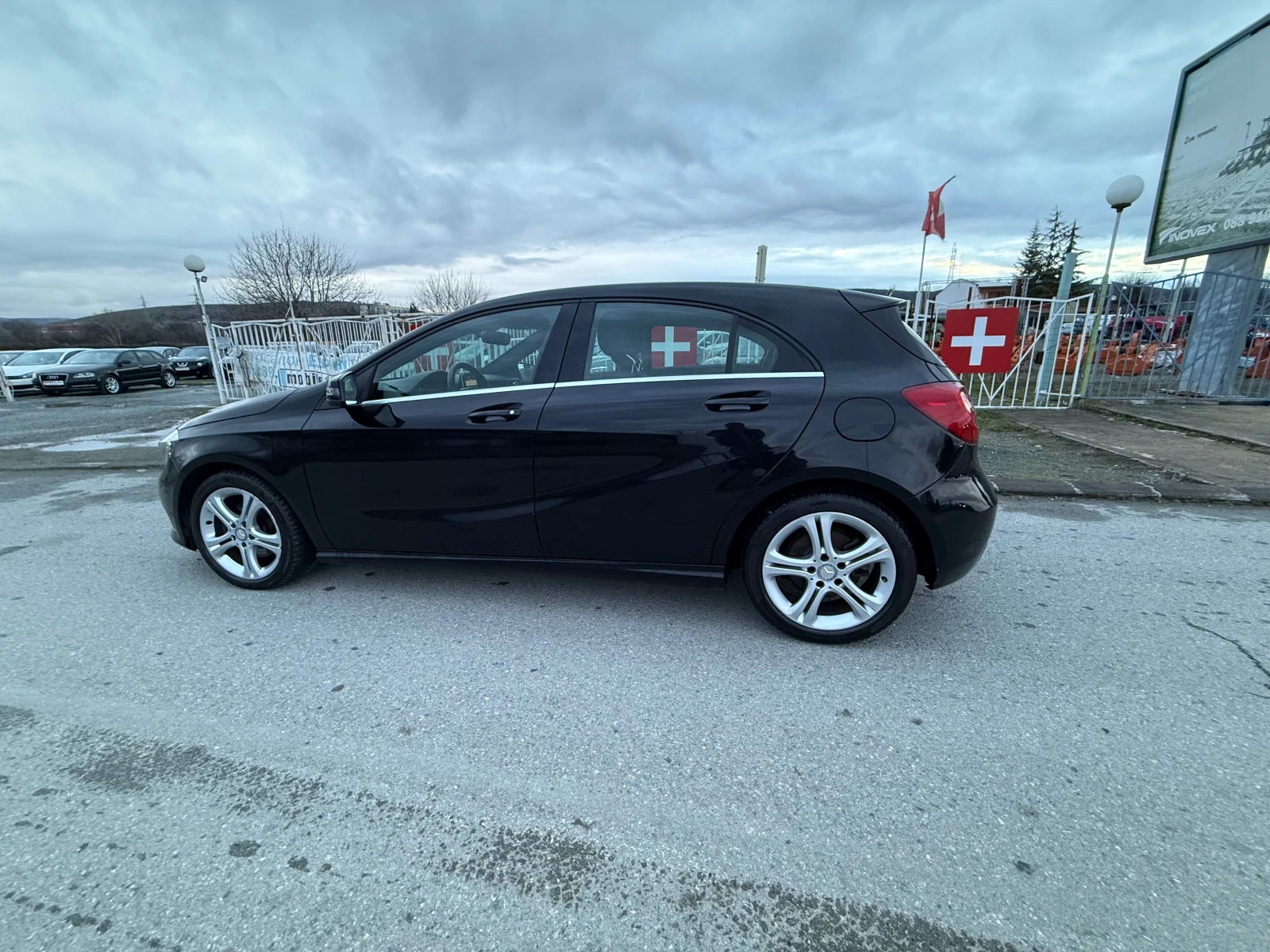 Mercedes-Benz A 180 AUT. NAVI ШВЕЙЦАРИЯ - изображение 2