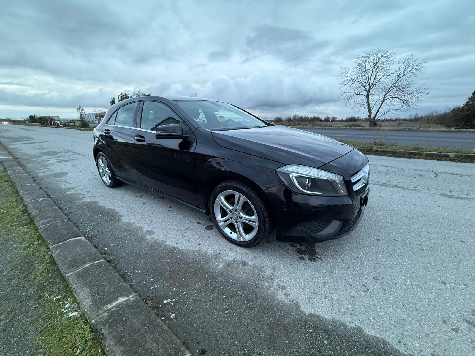 Mercedes-Benz A 180 AUT. NAVI ШВЕЙЦАРИЯ - изображение 4