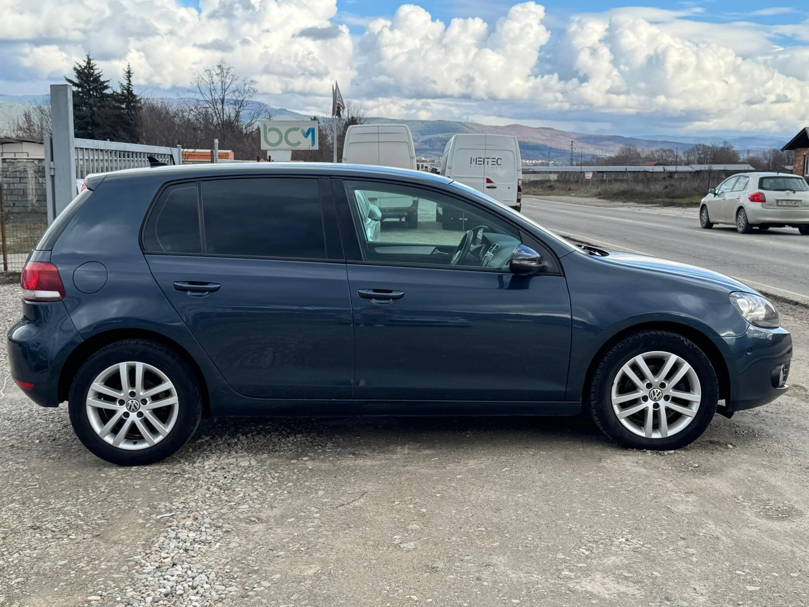 VW Golf 1.6i 105k.s Gaz Navi - изображение 6