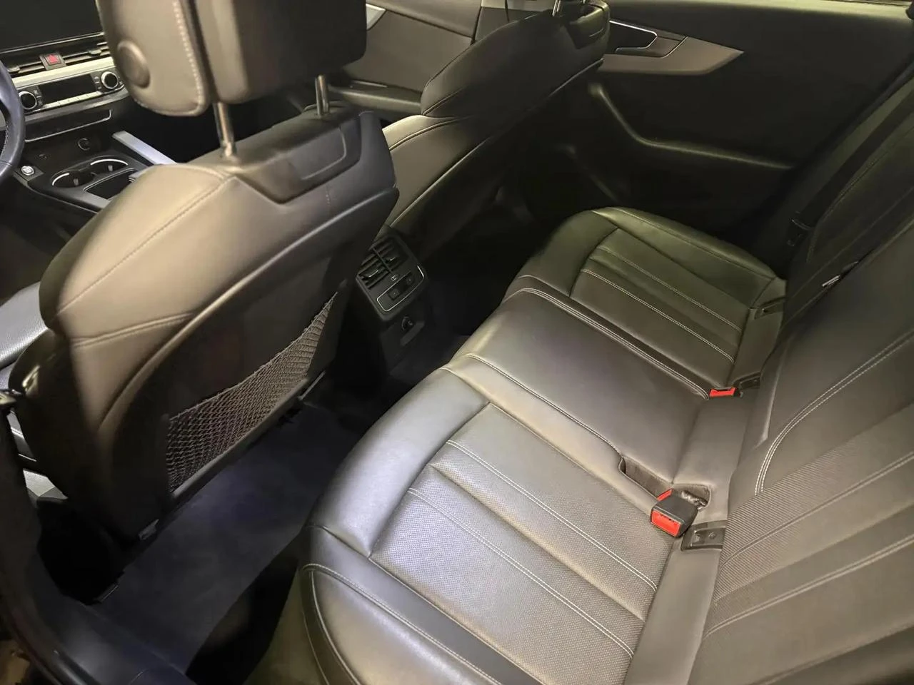 Audi A4 * S-LINE* KEYLESS* BLIND SPOT* ОБДУХ* PANO* CAR PL - изображение 8