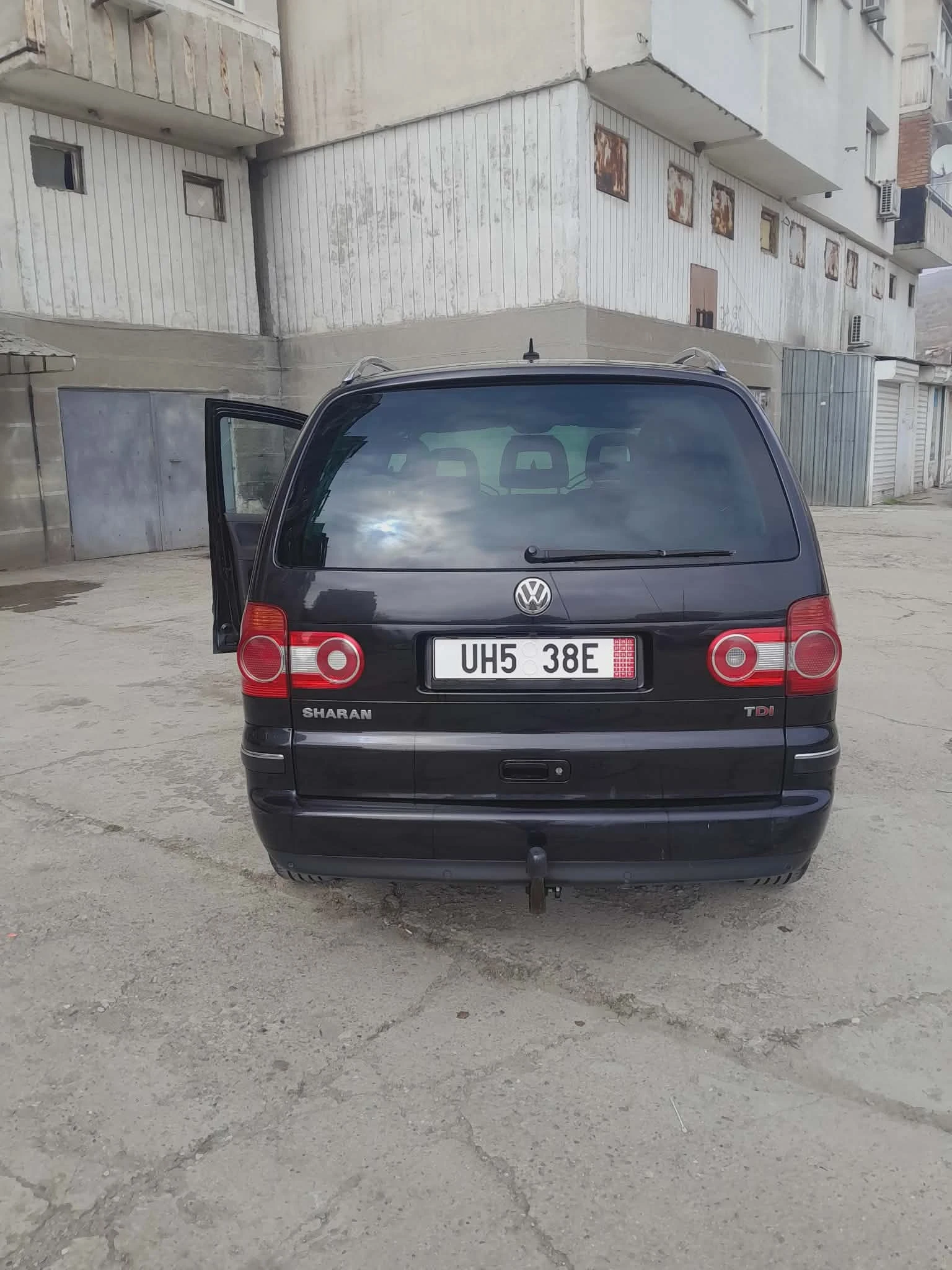 VW Sharan, снимка 2 - Автомобили и джипове - 53811410