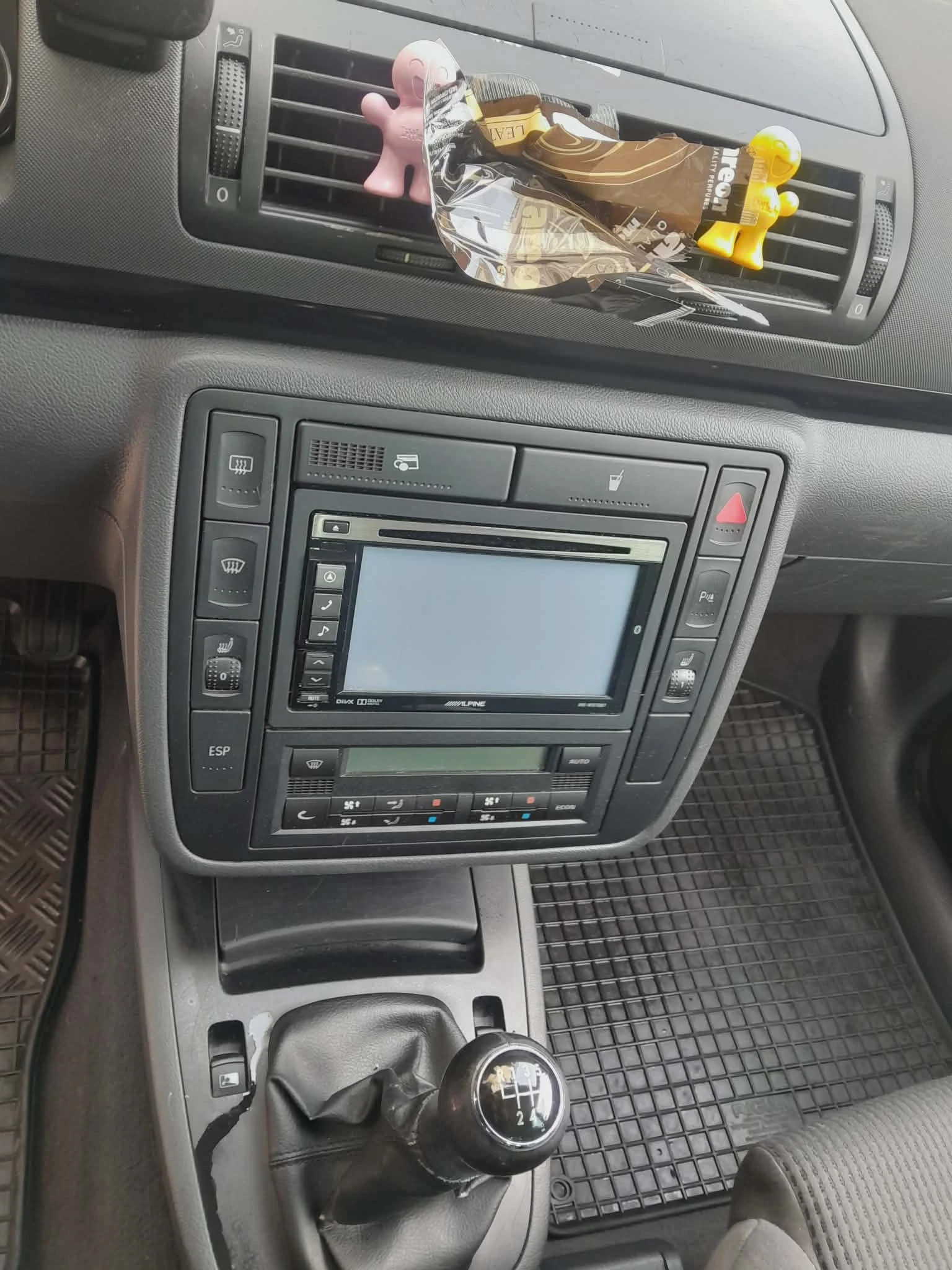 VW Sharan, снимка 14 - Автомобили и джипове - 53811410