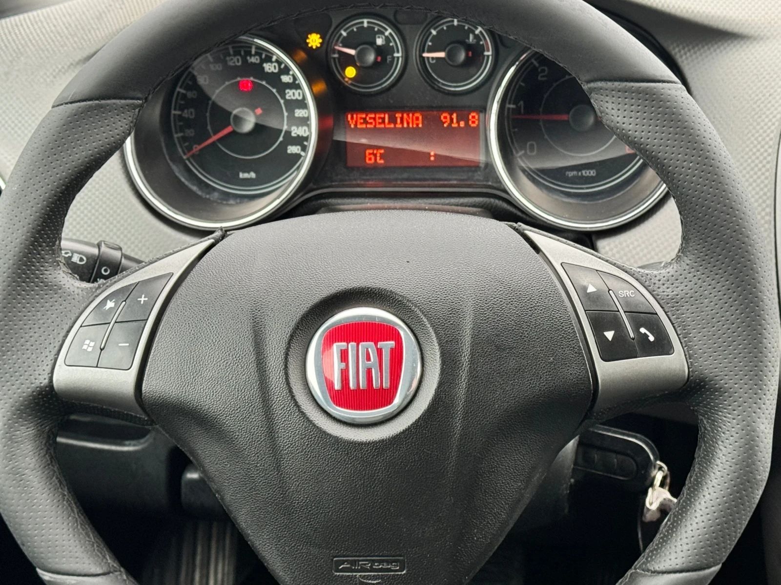 Fiat Bravo 1.6mjet ИТАЛИЯ, снимка 12 - Автомобили и джипове - 53918701