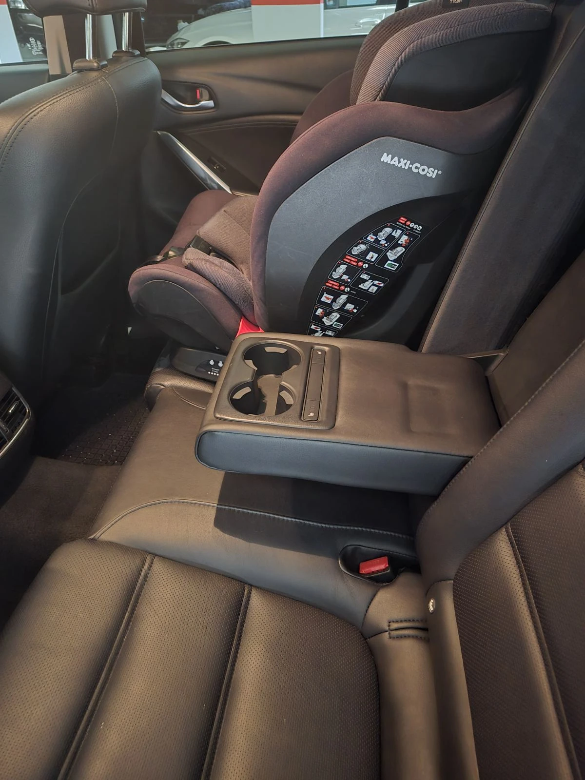 Mazda 6 2.2 Skyactiv-D | Automatic 4x4 | Реален пробег, снимка 11 - Автомобили и джипове - 54174529