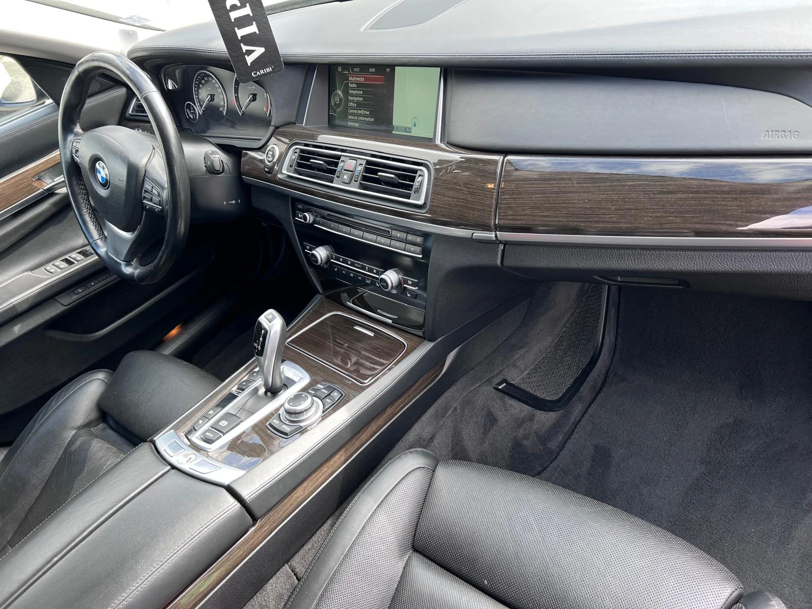 BMW 740, снимка 12 - Автомобили и джипове - 54228535
