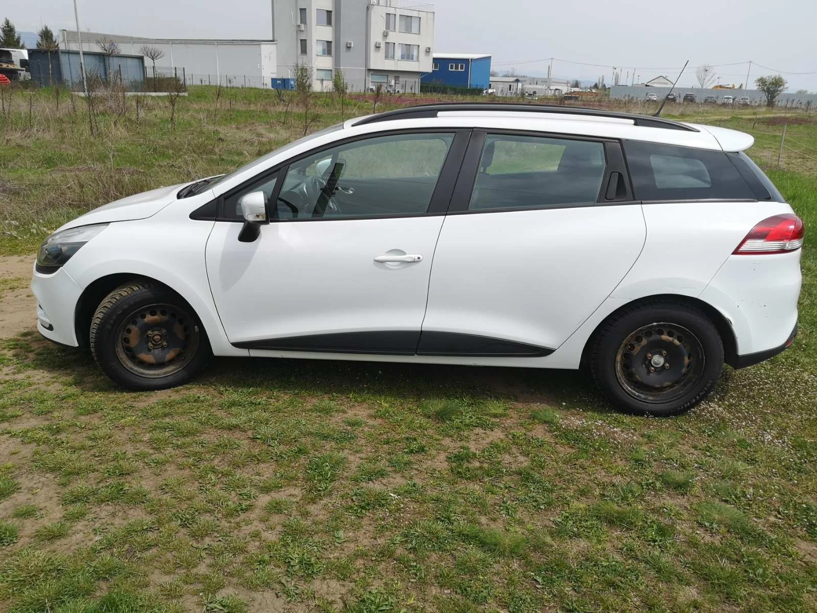 Renault Clio, снимка 5 - Автомобили и джипове - 54347544