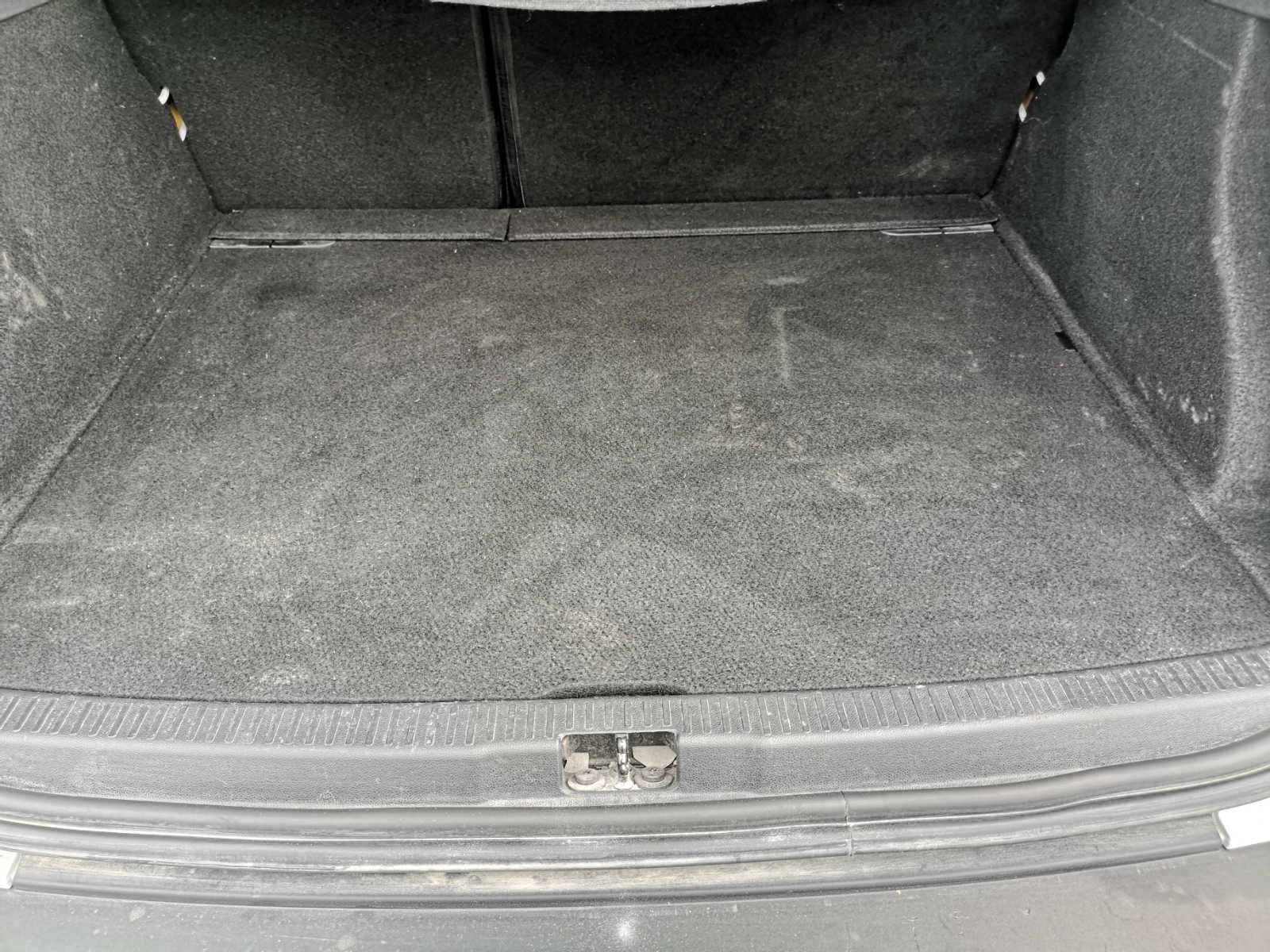 Renault Clio, снимка 14 - Автомобили и джипове - 54347544