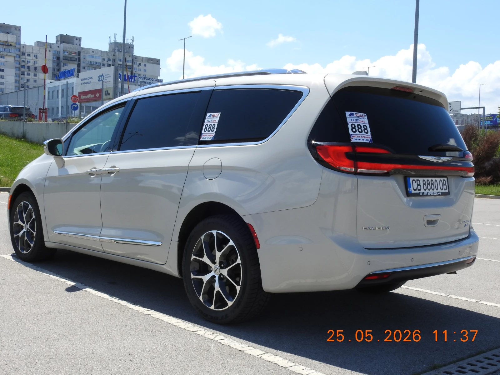 Chrysler Pacifica Limited AWD, снимка 3 - Автомобили и джипове - 54667485