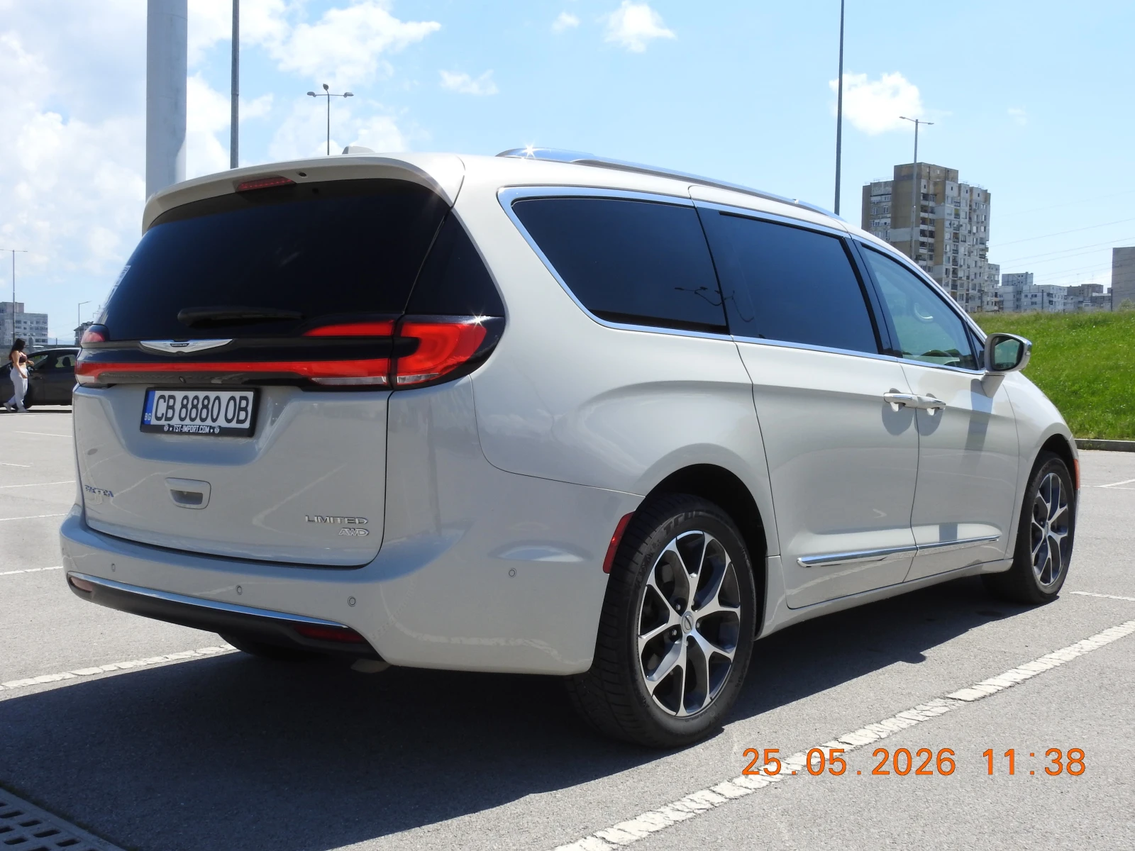 Chrysler Pacifica Limited AWD, снимка 4 - Автомобили и джипове - 54667485
