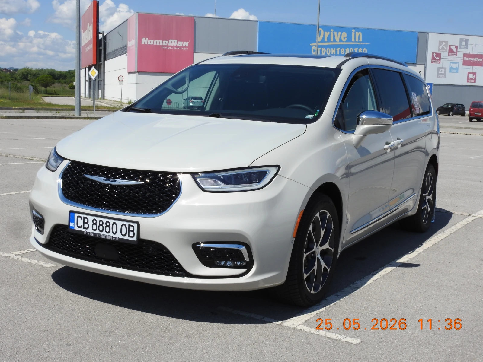 Chrysler Pacifica Limited AWD