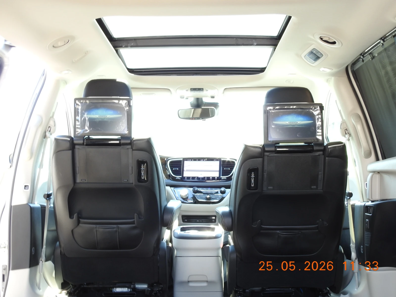 Chrysler Pacifica Limited AWD, снимка 14 - Автомобили и джипове - 54667485