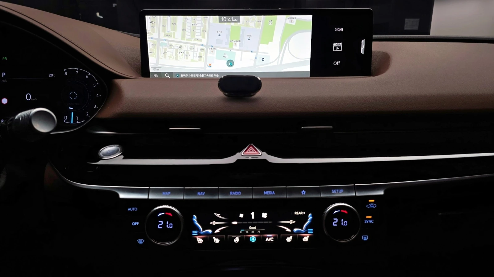 Genesis G80 3.5T* ���������* �������* ������ | Mobile.bg � ����������� 8