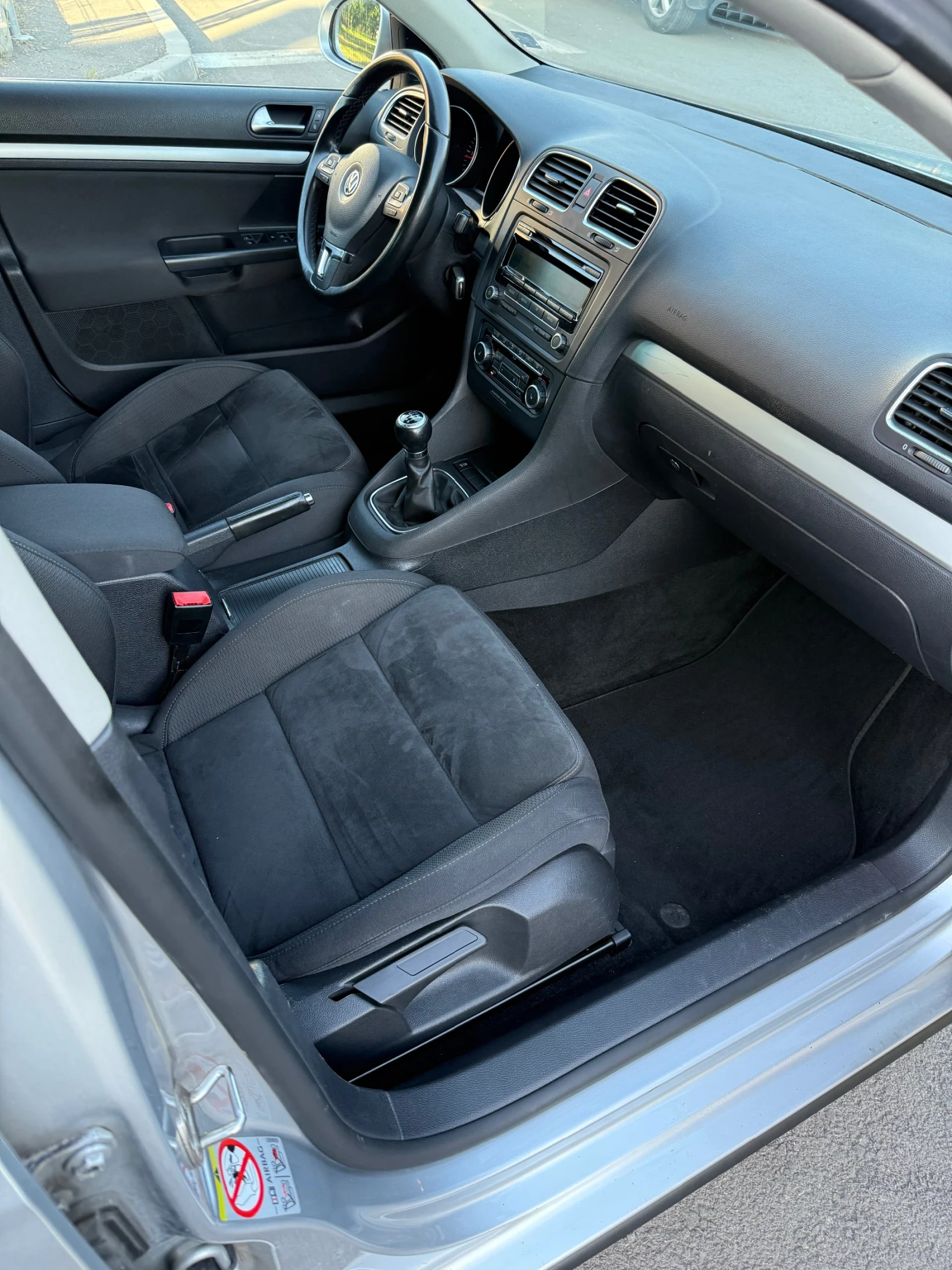 VW Golf Variant 1.6 TDI , HIGHLINE , 4 MOTION, снимка 8 - Автомобили и джипове - 55082338