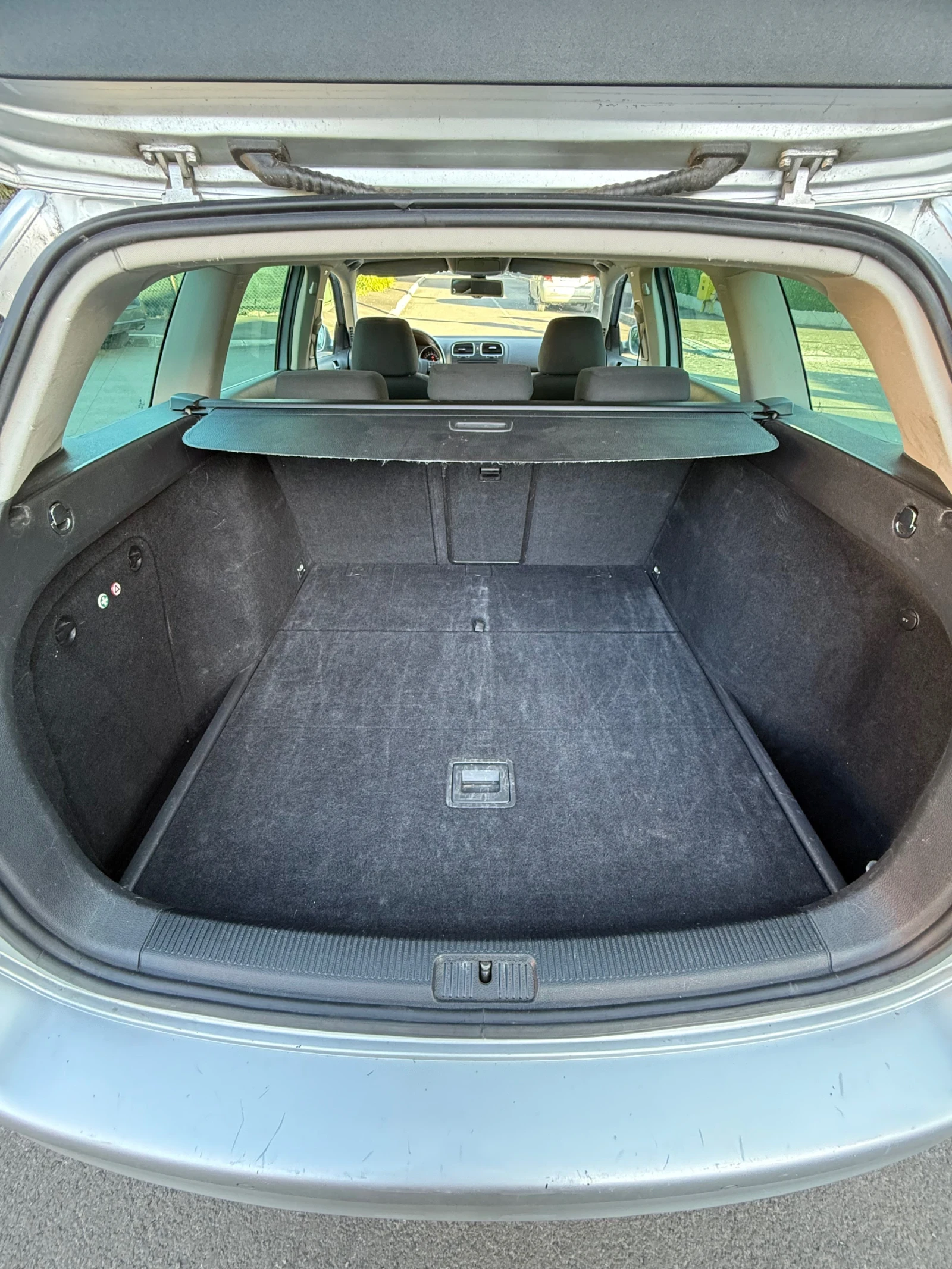 VW Golf Variant 1.6 TDI , HIGHLINE , 4 MOTION, снимка 11 - Автомобили и джипове - 55082338