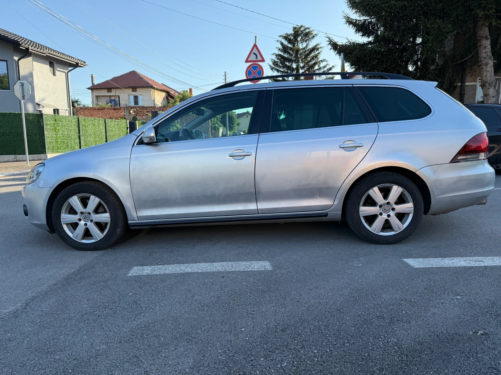 VW Golf Variant 1.6 TDI , HIGHLINE , 4 MOTION, снимка 3 - Автомобили и джипове - 55082338