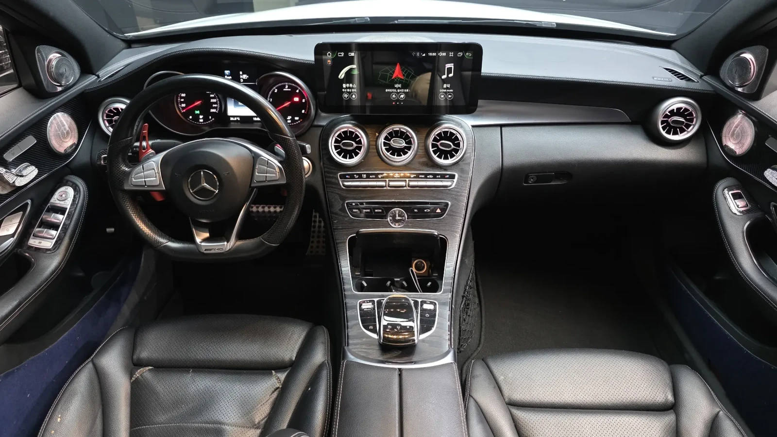 Mercedes-Benz C 250 4MATIC HEAD UP/360CAM/PANORAMA/CARBON/AMG LINE, снимка 7 - Автомобили и джипове - 55143825