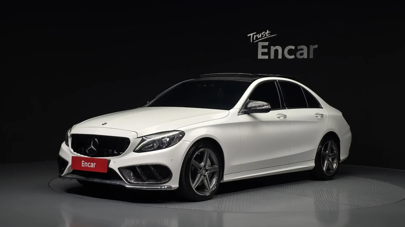 Mercedes-Benz C 250 4MATIC HEAD UP/360CAM/PANORAMA/CARBON/AMG LINE