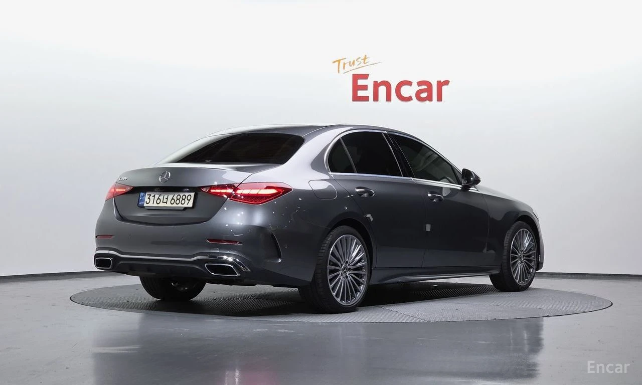Mercedes-Benz C 300 AMG* LINE* ОБДУХВАНЕ* ДИСТРОНИК* ХЕДЪП* LANE* ASSI, снимка 2 - Автомобили и джипове - 55208383