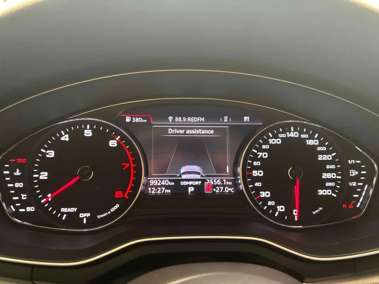 Audi A4 Progressiv/CARFAX/ОТ ПРЕДСТАВИТЕЛСТВО/ КЛИП, снимка 8 - Автомобили и джипове - 55317696