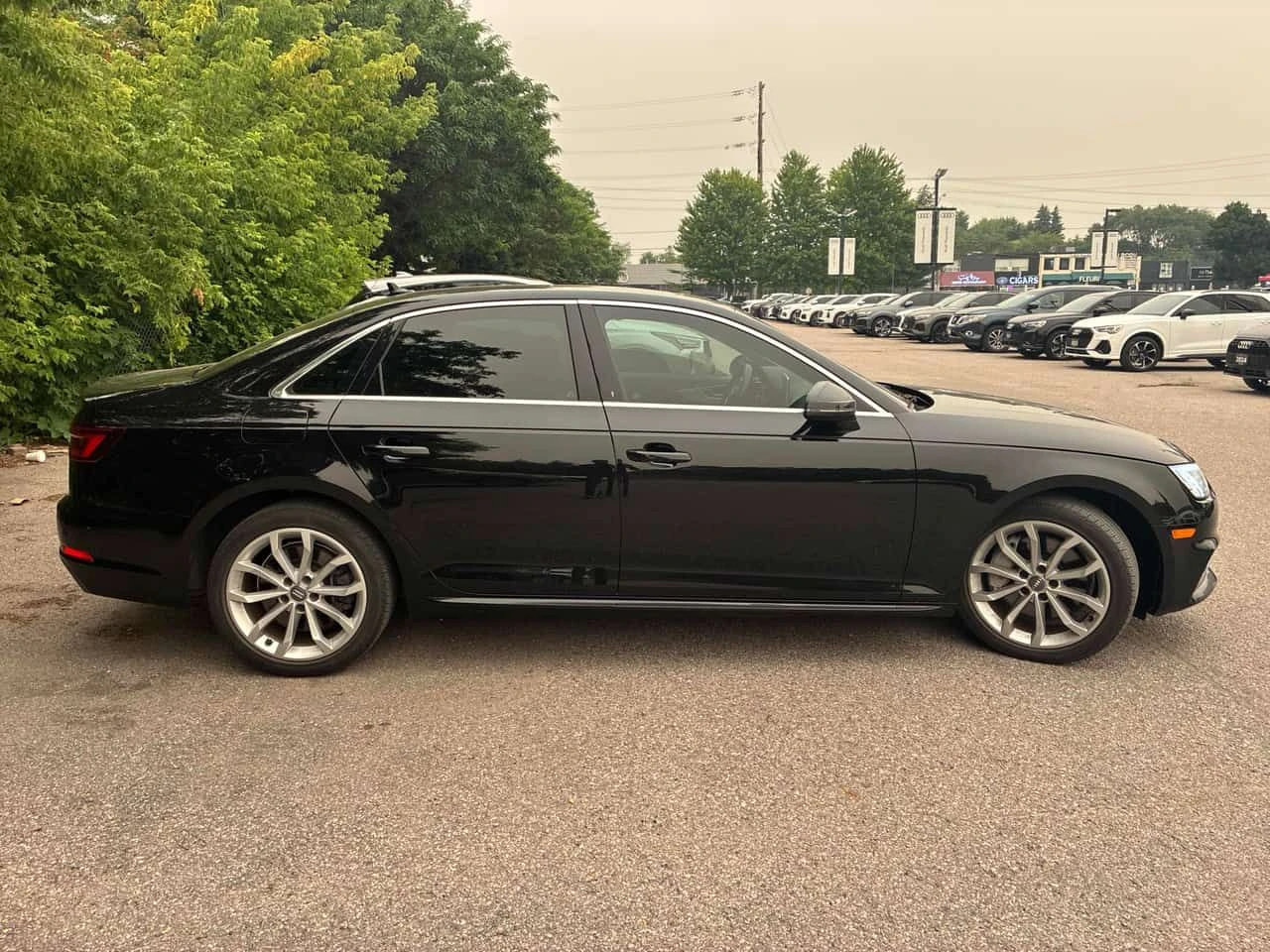 Audi A4 Progressiv/CARFAX/ОТ ПРЕДСТАВИТЕЛСТВО/ КЛИП, снимка 4 - Автомобили и джипове - 55317696