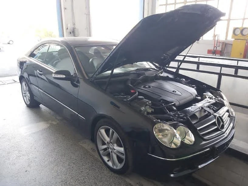 Mercedes-Benz CLK, снимка 8 - Автомобили и джипове - 55405555