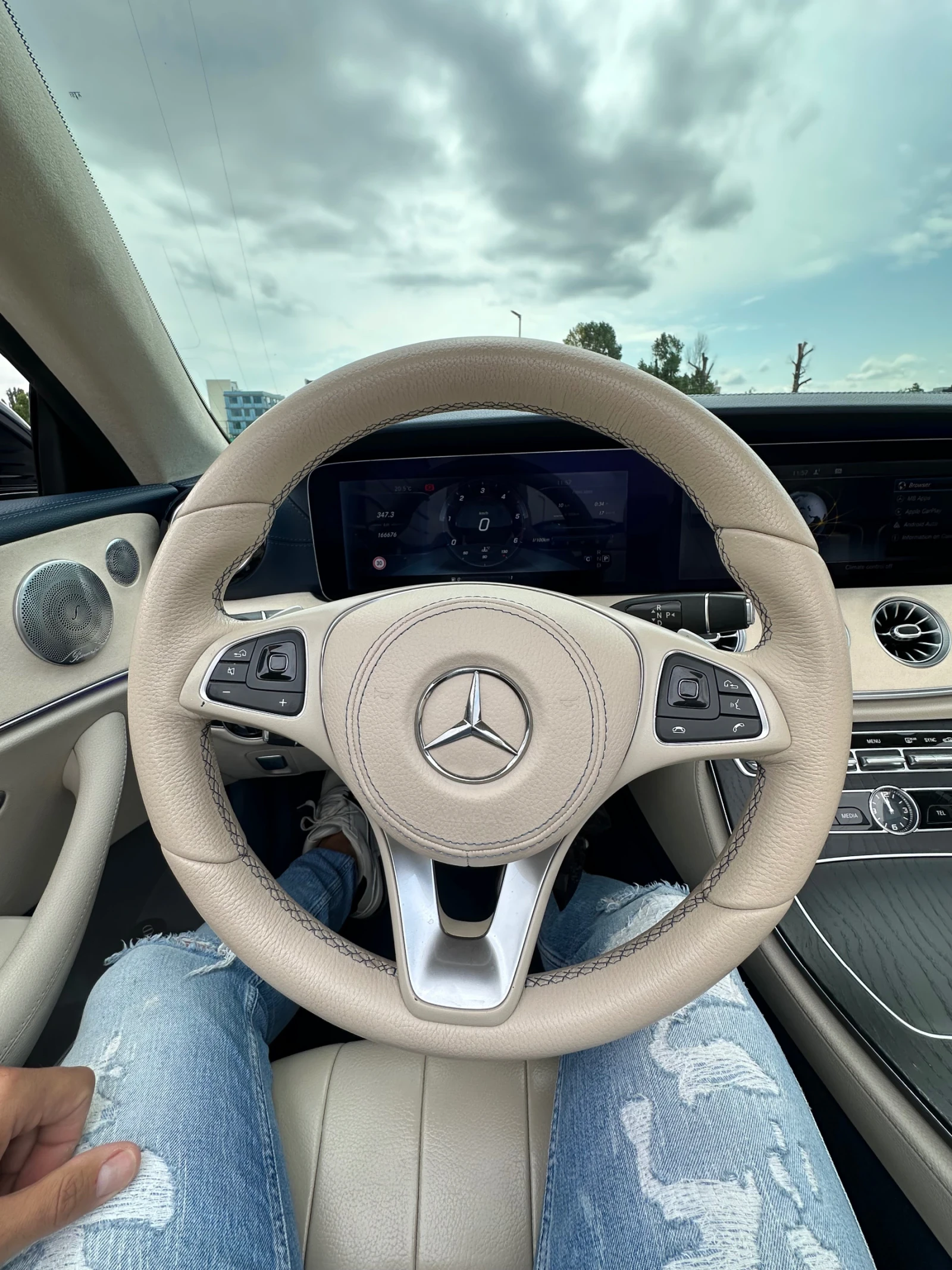 Mercedes-Benz E 220 2200, снимка 12 - Автомобили и джипове - 55500409