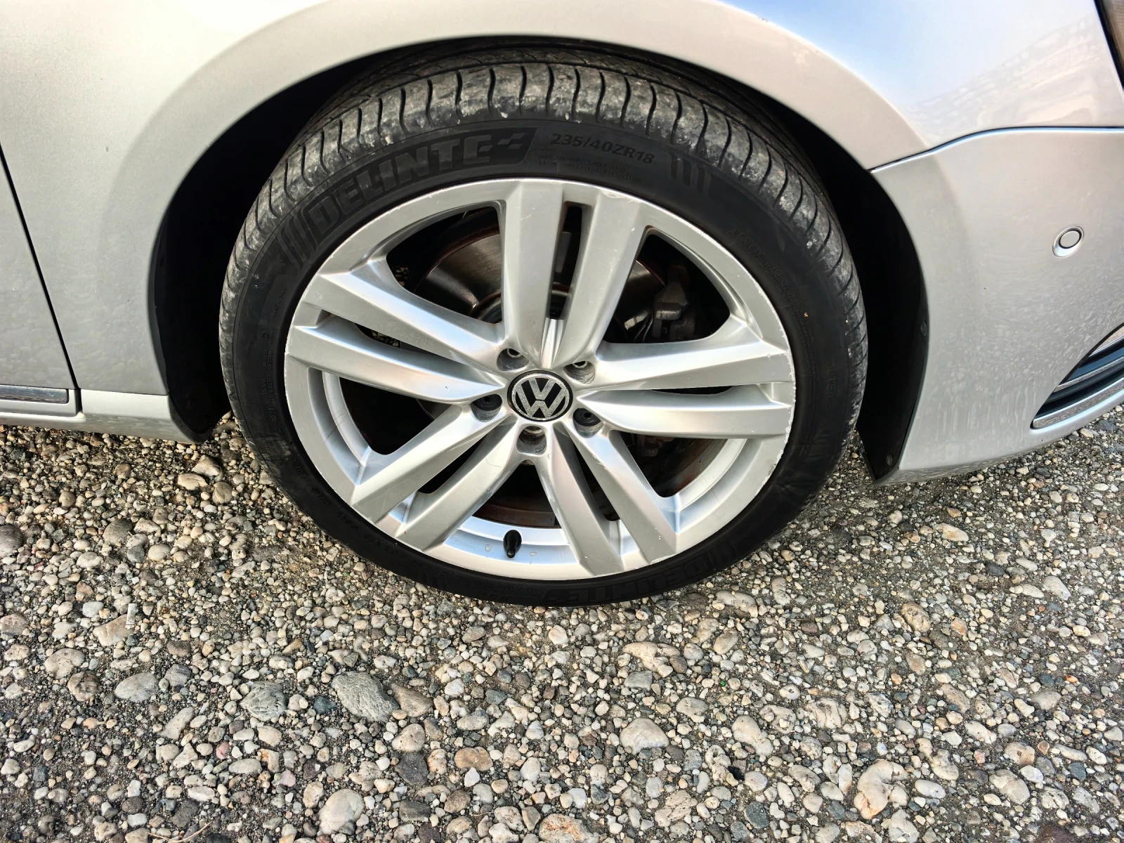 VW Passat 1.8TSI, снимка 5 - Автомобили и джипове - 55610351