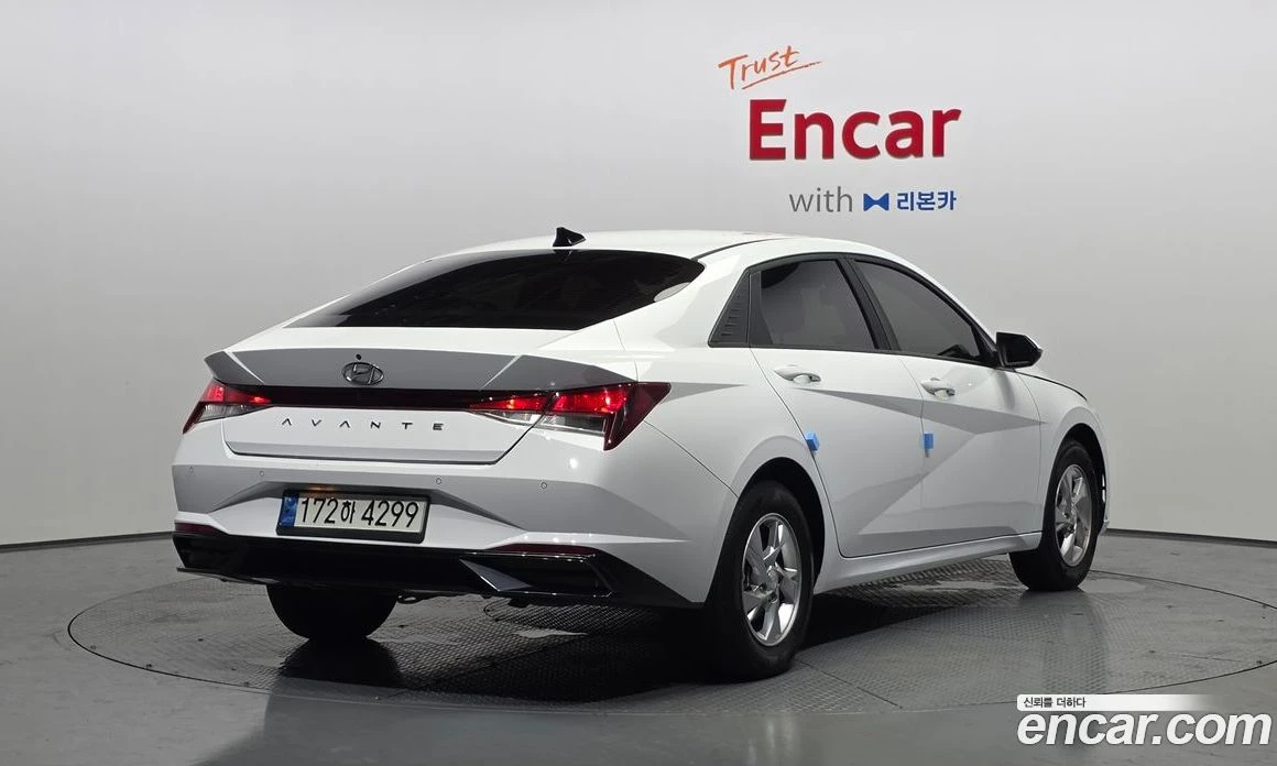 Hyundai Elantra 1.6 LPi Style, снимка 2 - Автомобили и джипове - 55940329