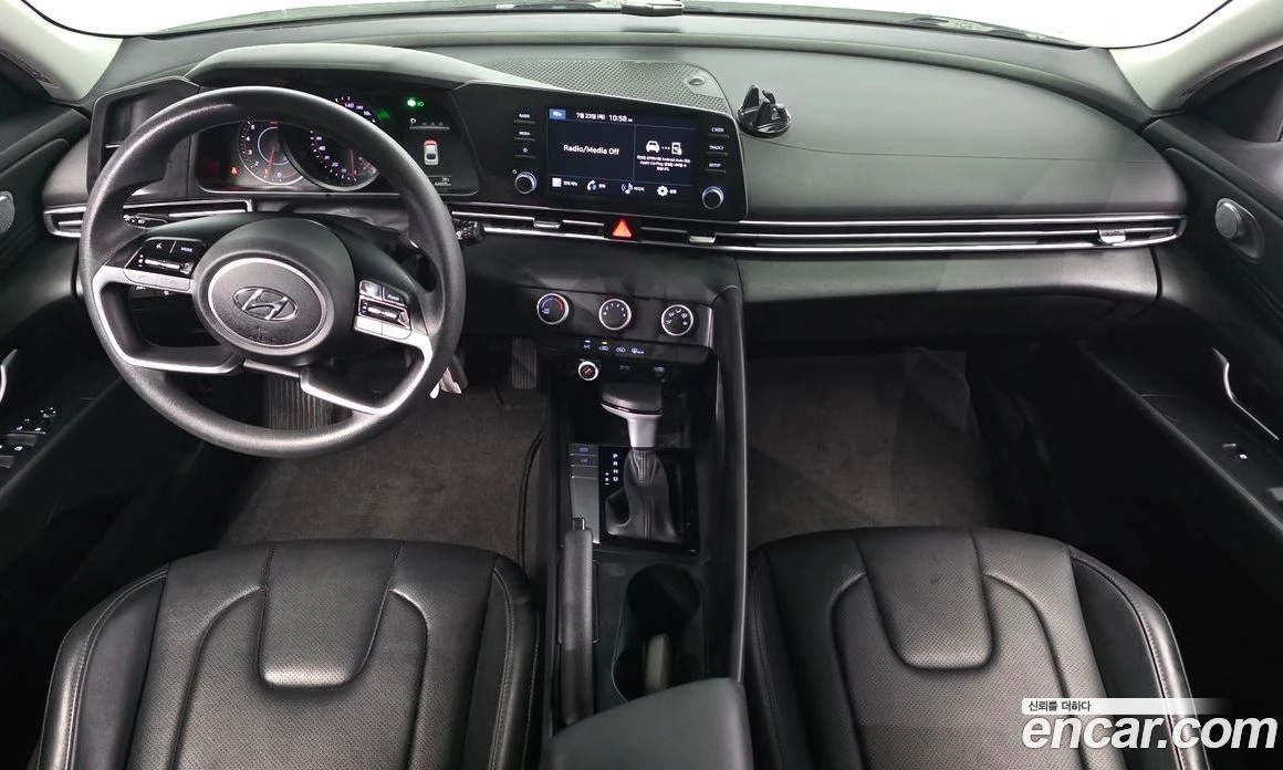 Hyundai Elantra 1.6 LPi Style, снимка 10 - Автомобили и джипове - 55940329