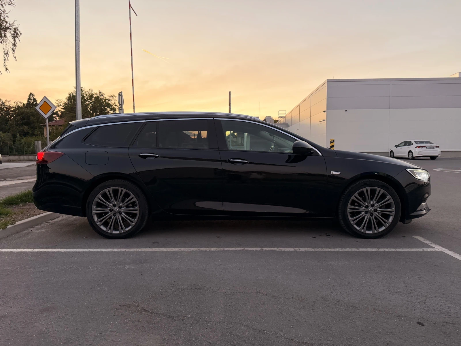 Opel Insignia Biturbo 4x4, снимка 5 - Автомобили и джипове - 56443836