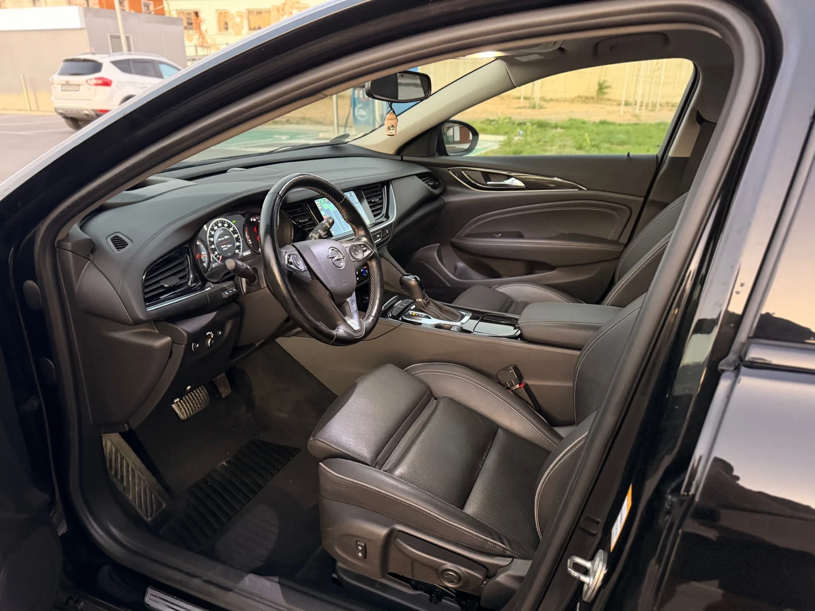 Opel Insignia Biturbo 4x4, снимка 6 - Автомобили и джипове - 56443836